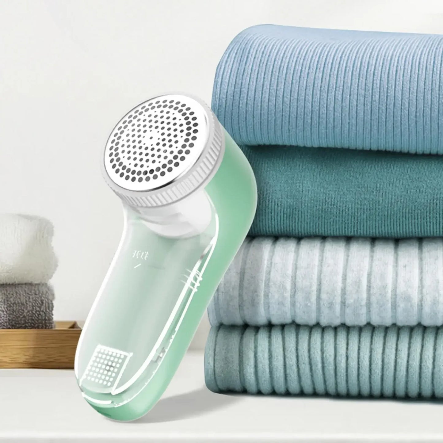 Portable Electric Fabric Shaver Lint Remover & Fuzz Trimmer